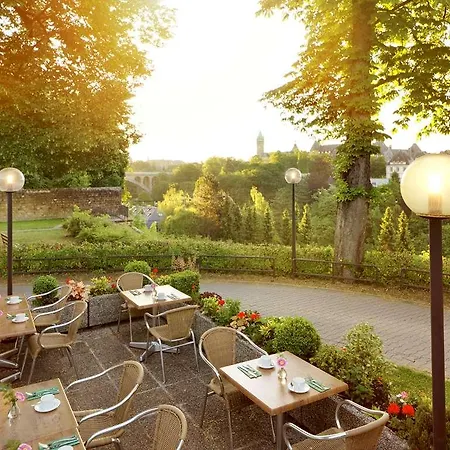 Parc Plaza Hotel